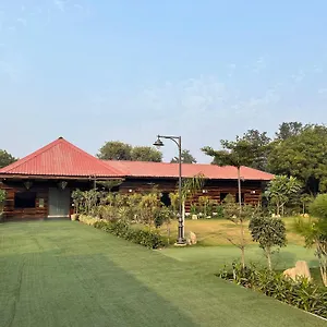 https://the-green-wood-palace-i-farm-house.top-gurgaonhotels.com
