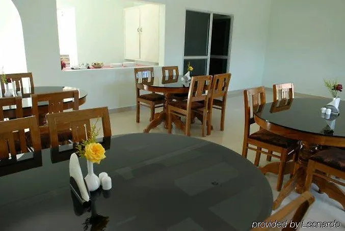 Holiday Heaven Munnar Chinnakanal Resort