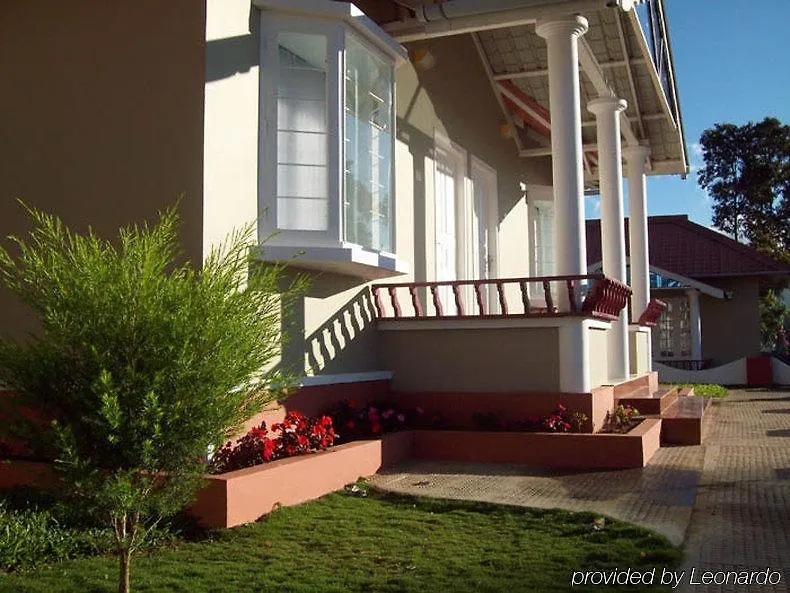 Holiday Heaven Munnar Chinnakanal Resort